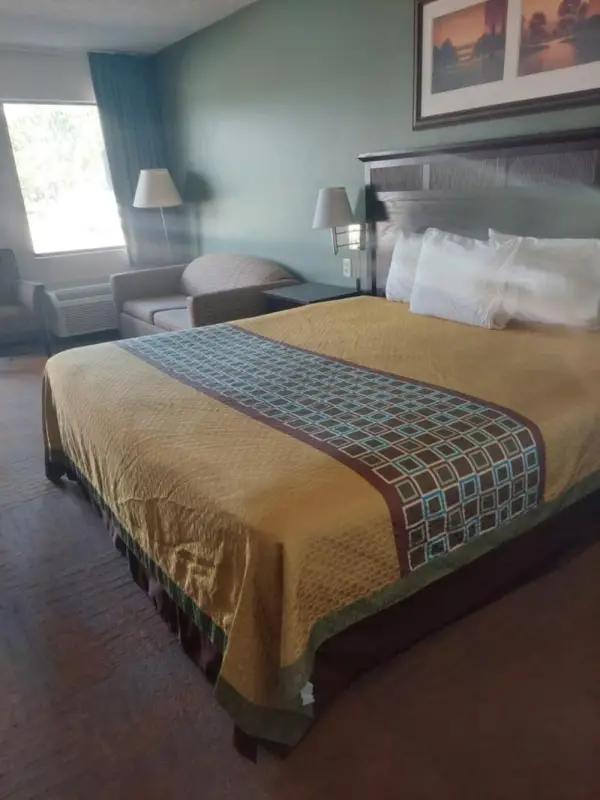 Shelaine Inn 9